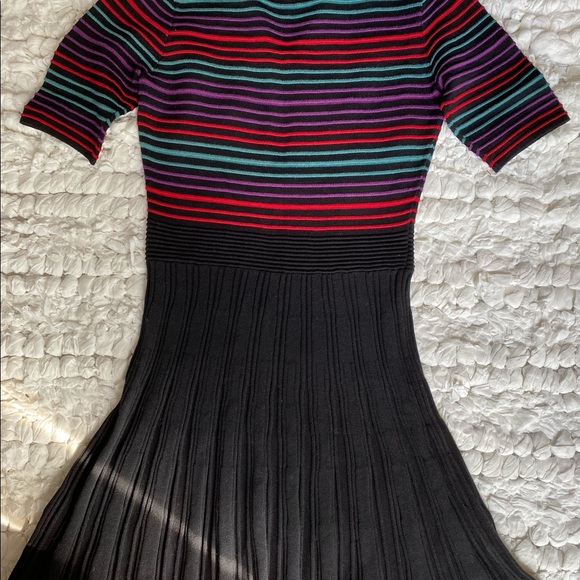 Candie’s choker sweater dress - Picture 2 of 7